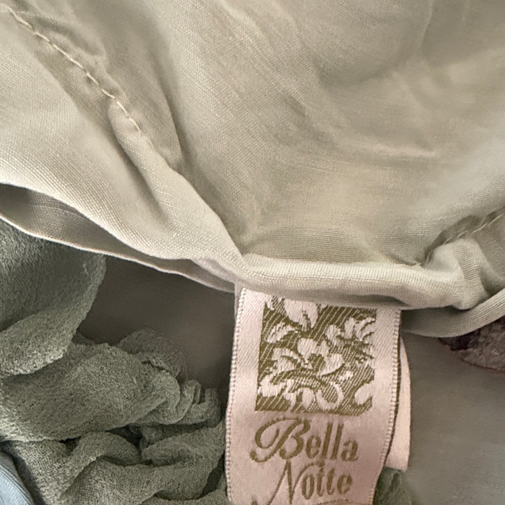 2 Bella Notte Standard Shams - Picture 4 of 13